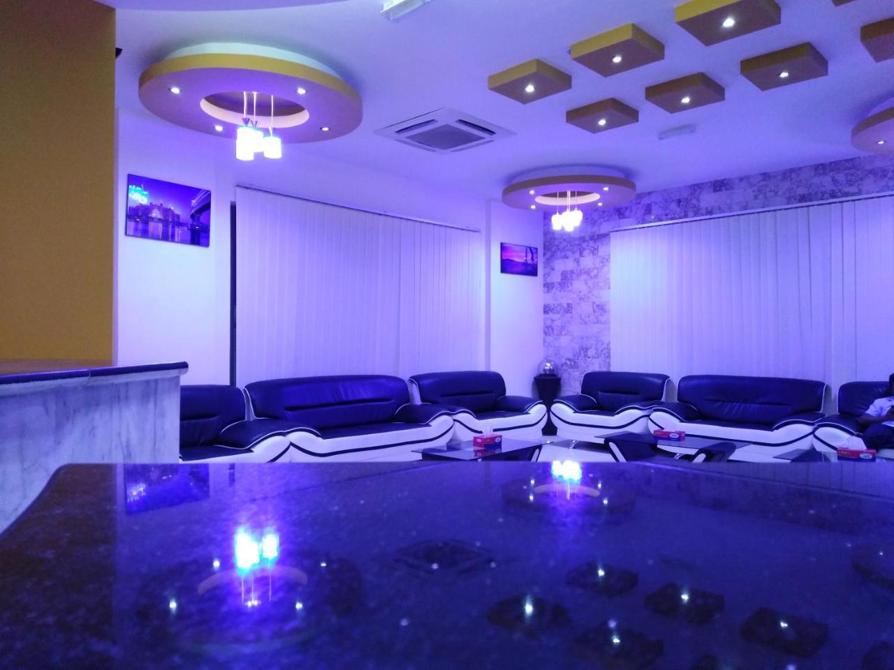 Al Mabila Hotel Seeb Buitenkant foto