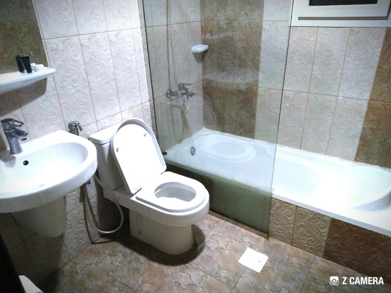 Al Mabila Hotel Seeb Buitenkant foto